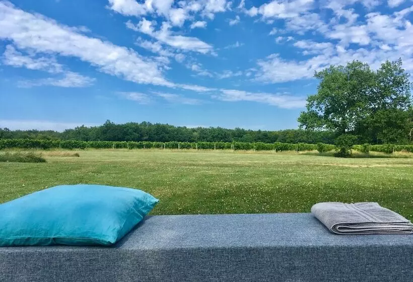 Majatalo Chateau La Maronne