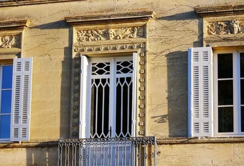 Majatalo Chateau La Maronne