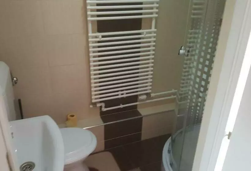 Majatalo Korond Mako Panzio