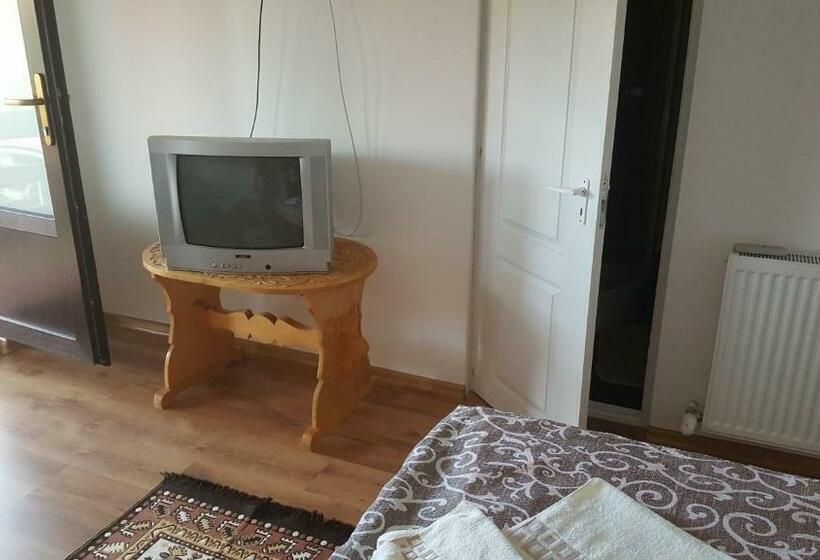 پانسیون Korond Mako Panzio