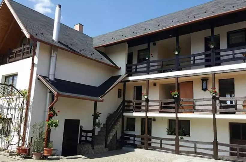 Majatalo Korond Mako Panzio