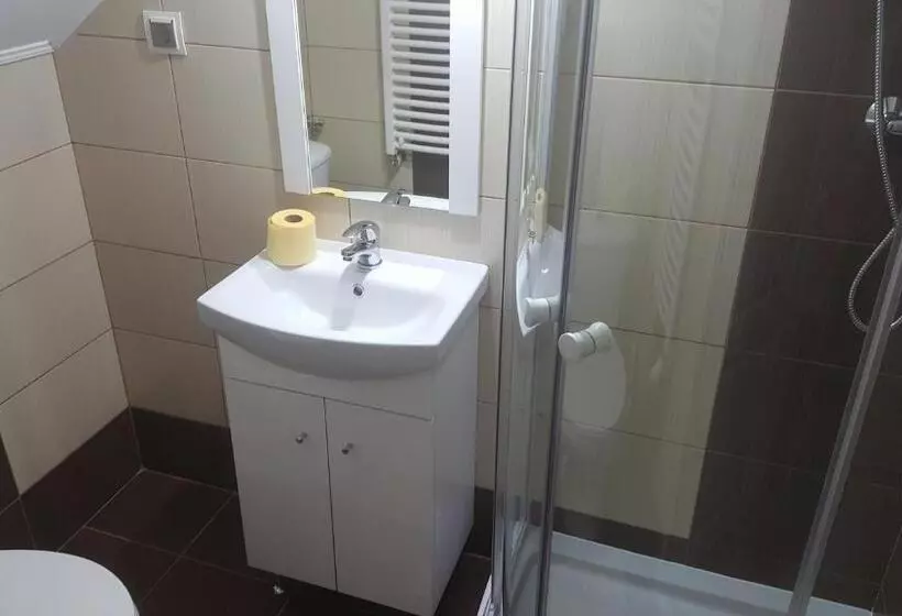 Majatalo Korond Mako Panzio