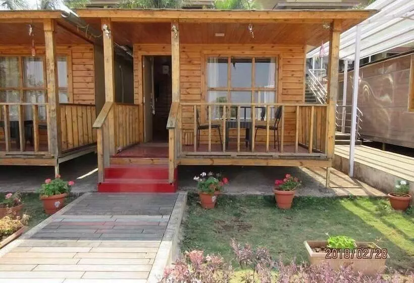 Hotelli Bellevue Resort Panchgani