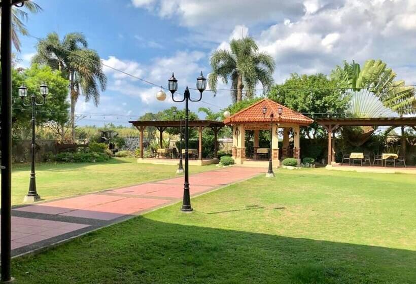 Отель Casa Cecilia Heritage