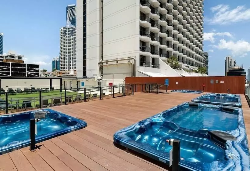ホテル Apartments On 22 View Avenue, Surfers Paradise