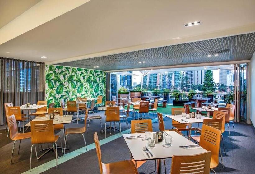 酒店 Apartments On 22 View Avenue, Surfers Paradise