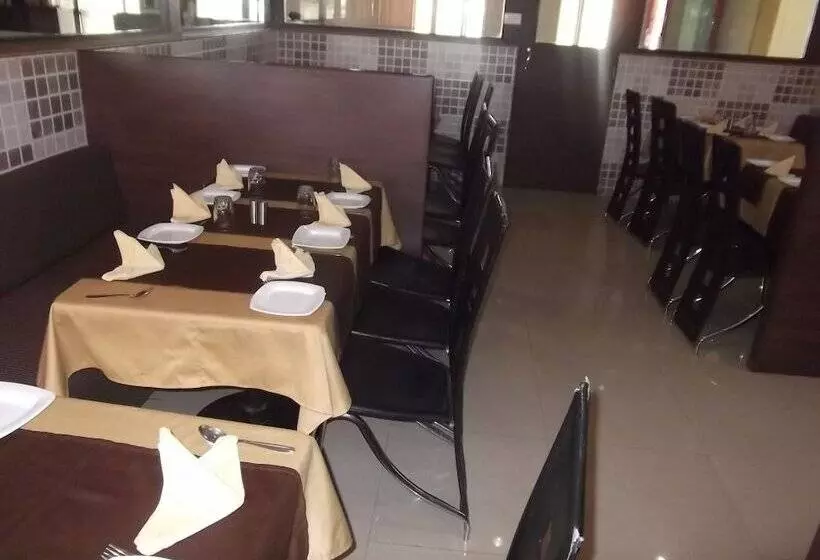 ホテル Nisarg Lounge