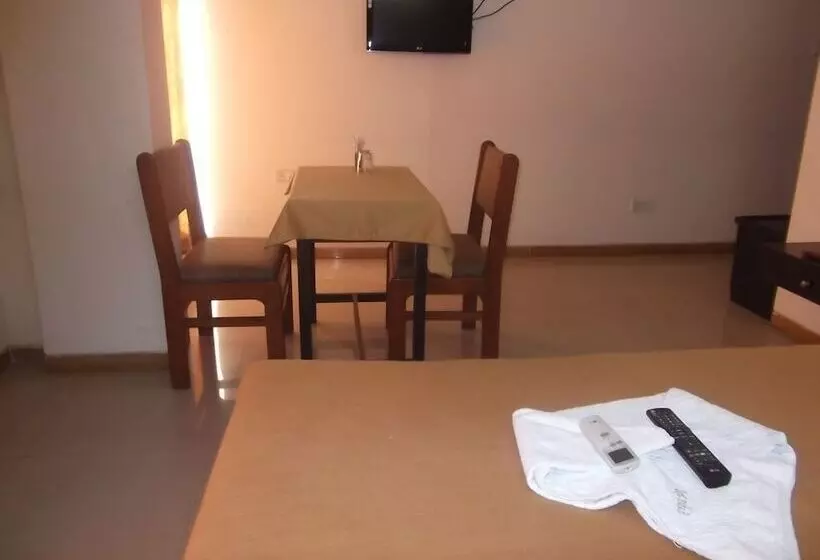 ホテル Nisarg Lounge