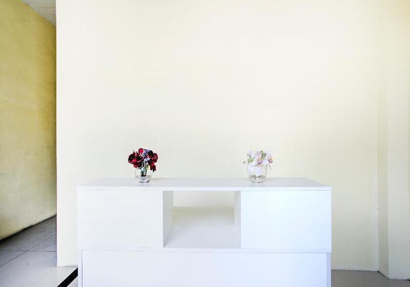 Hotel Oyo 2509 Central District Residence