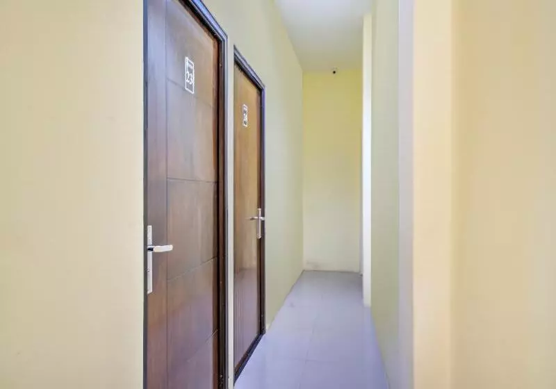 هتل Oyo 2509 Central District Residence