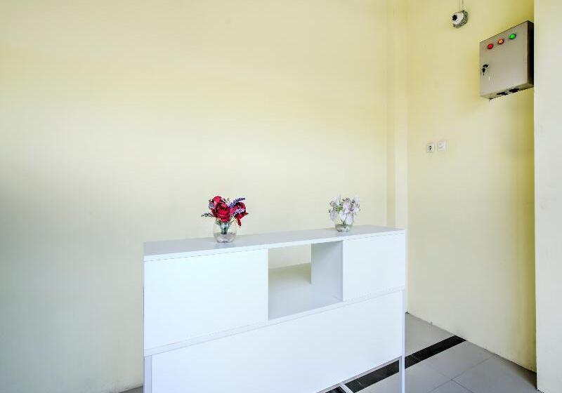 Hotel Oyo 2509 Central District Residence