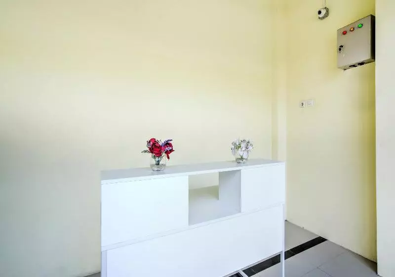 هتل Oyo 2509 Central District Residence
