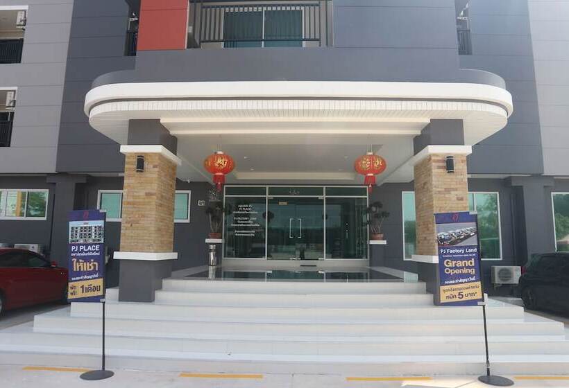 בית מלון כפרי Pj Place  Service Apartment