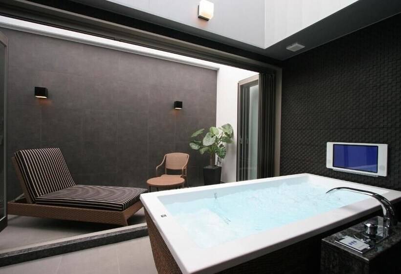 فندق W   Adults Only