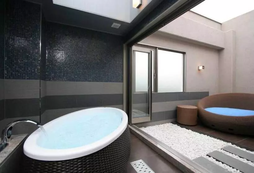 Hotelli W   Adults Only