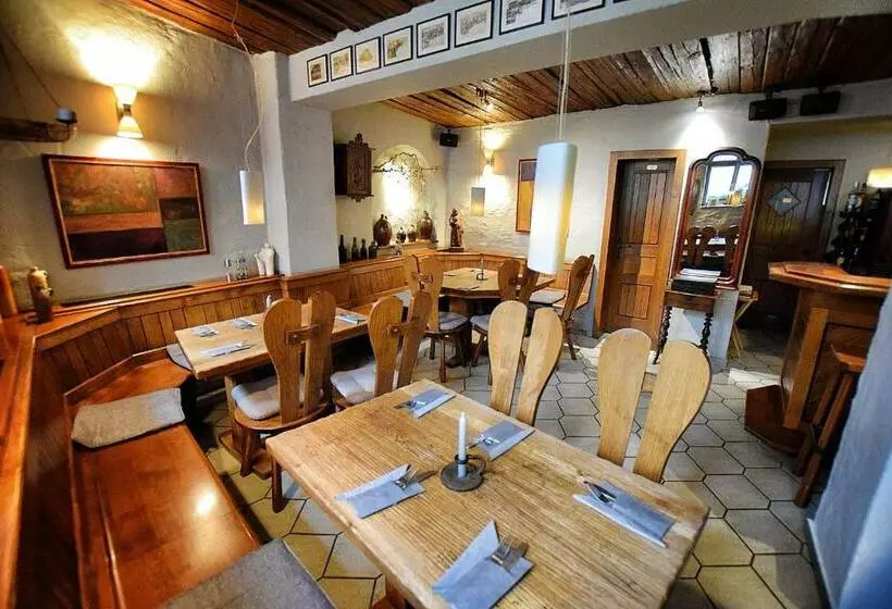 Hotelli Zum Alten Krug