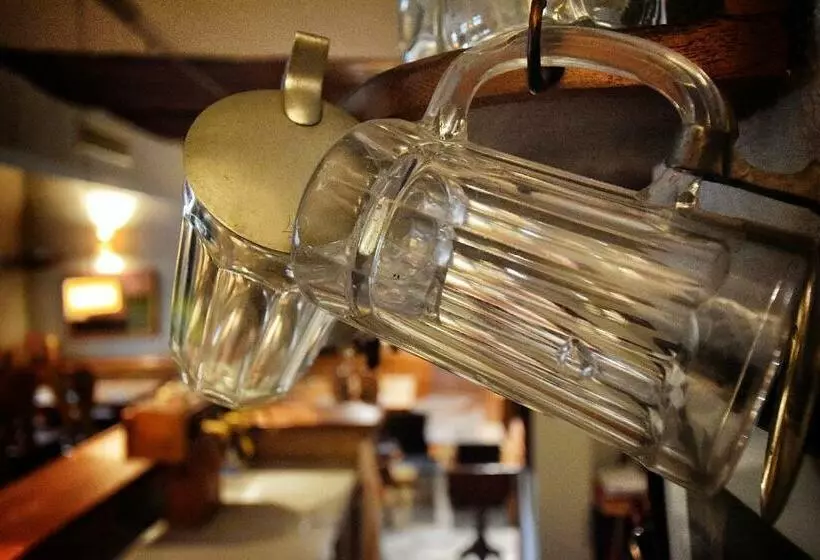 Hotelli Zum Alten Krug