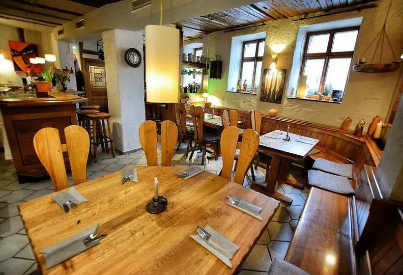 Hotelli Zum Alten Krug