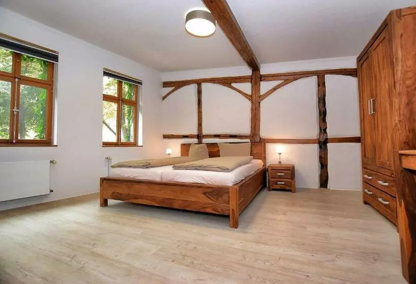 Hotelli Zum Alten Krug