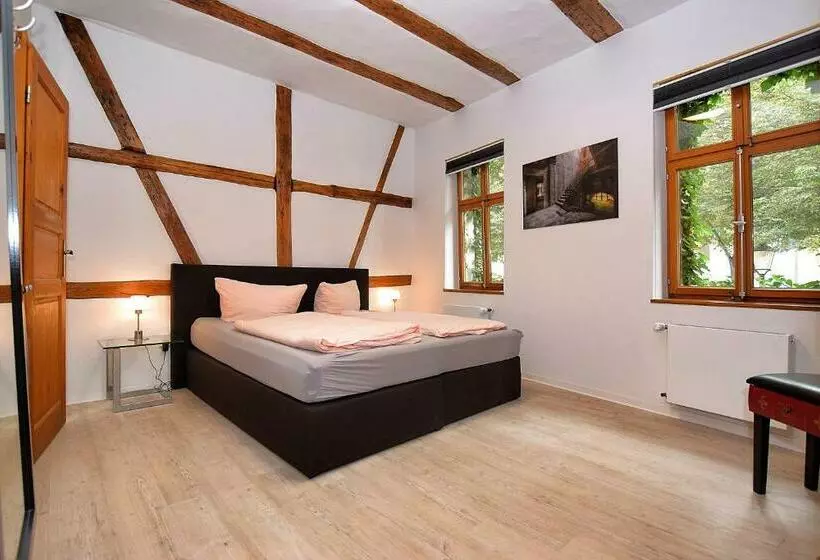 Hotelli Zum Alten Krug