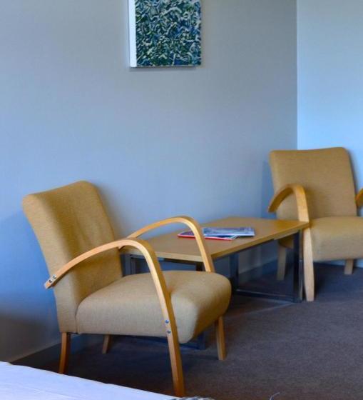 Mansfield Apartments