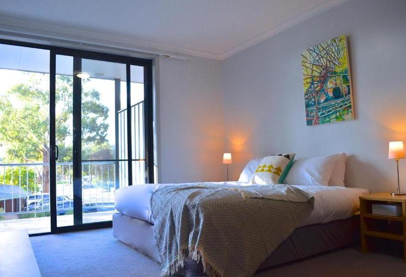 Mansfield Apartments