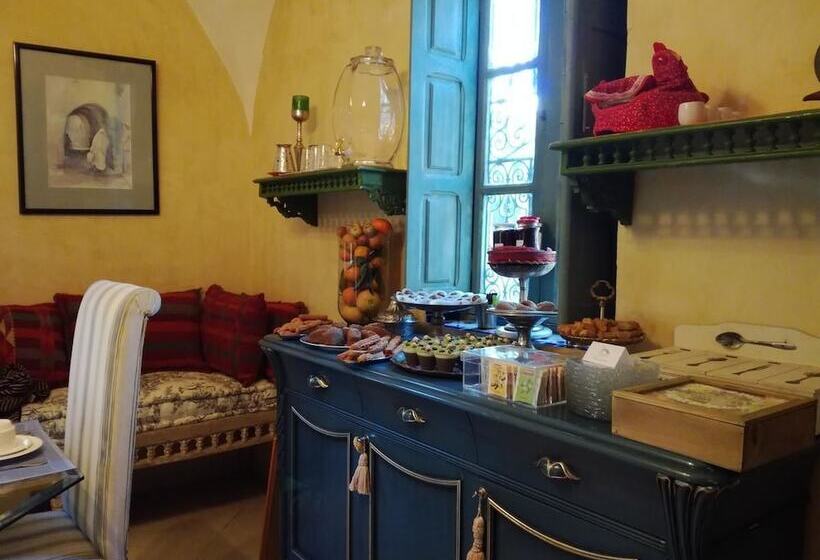 Pensió Carthage Hill