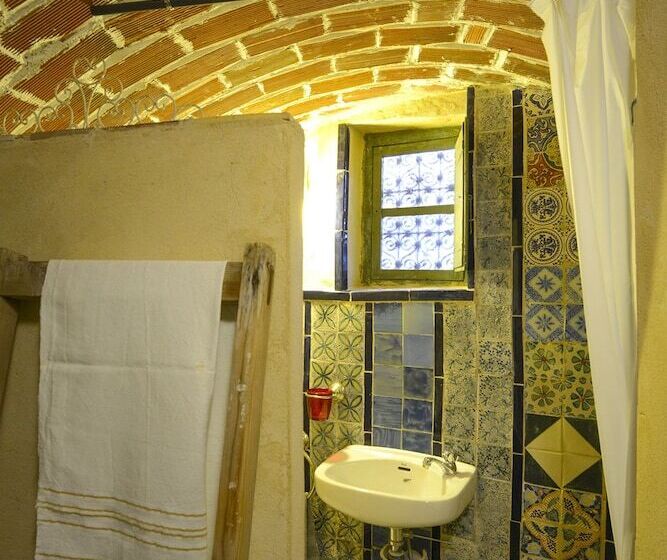 Pensió Carthage Hill