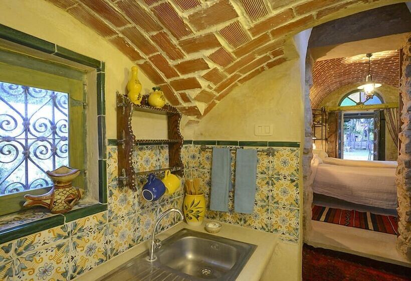 Pensió Carthage Hill