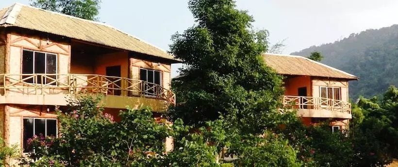 Summit Green Lake Tea Resort & Spa