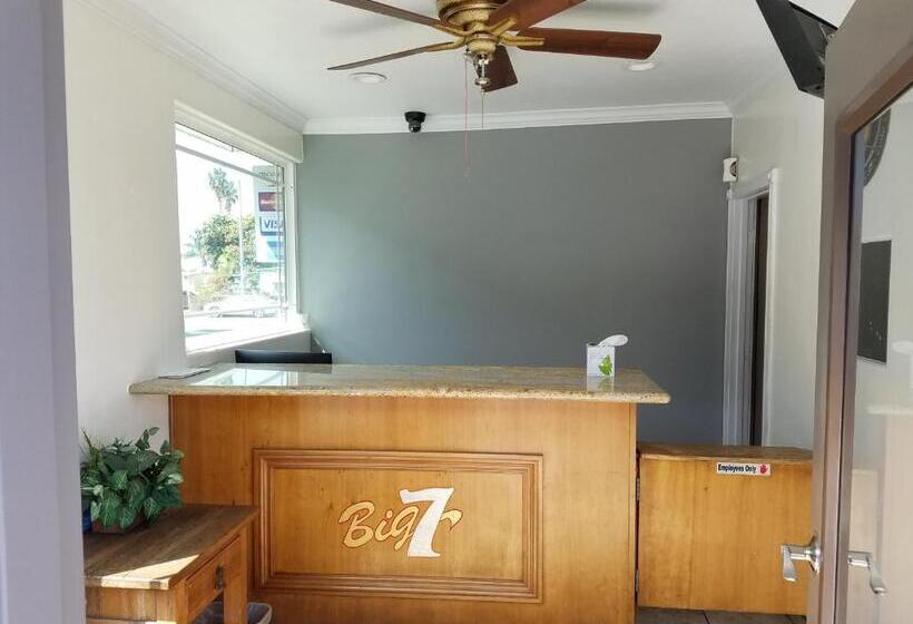 Big 7 Motel