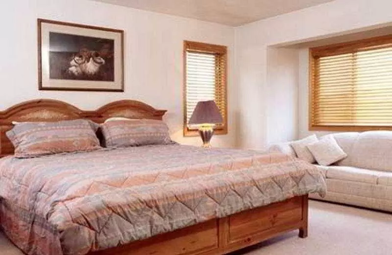 Отель All Seasons Condominiums