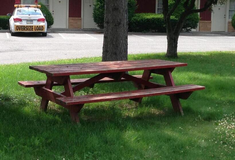 فندق Berkshire Inn