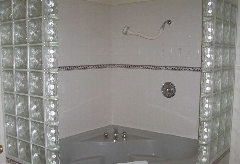 ホテル Brunners Inn & Suites