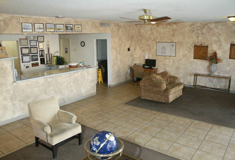 ホテル Brunners Inn & Suites