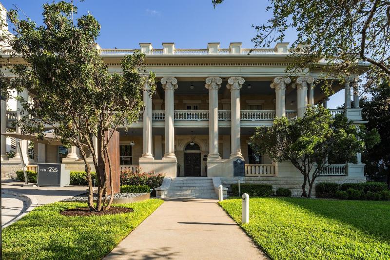 בית מלון כפרי Ella