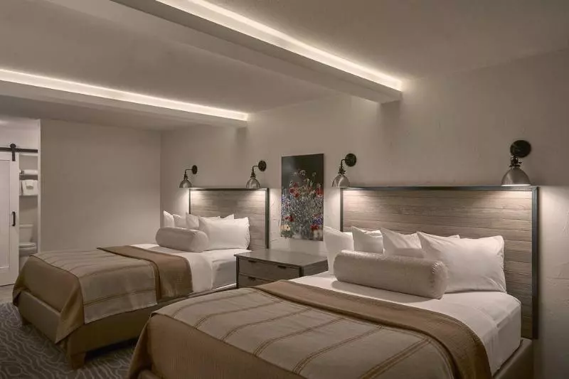 ホテル Fredericksburg Inn And Suites