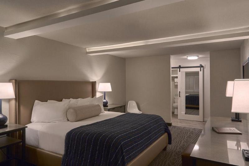 호텔 Fredericksburg Inn And Suites