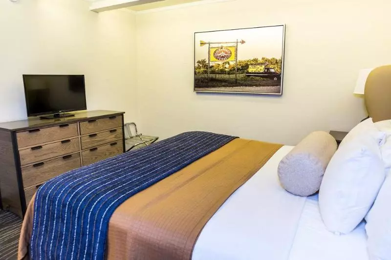 ホテル Fredericksburg Inn And Suites