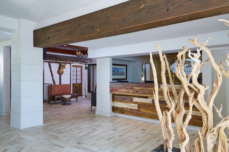 호텔 Fredericksburg Inn And Suites