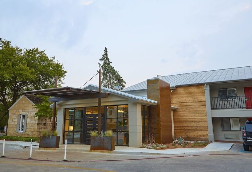 호텔 Fredericksburg Inn And Suites