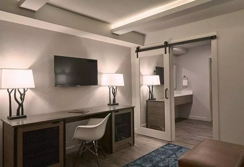 ホテル Fredericksburg Inn And Suites