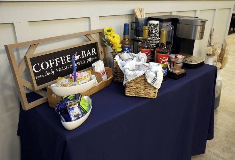 فندق Harbor Winds