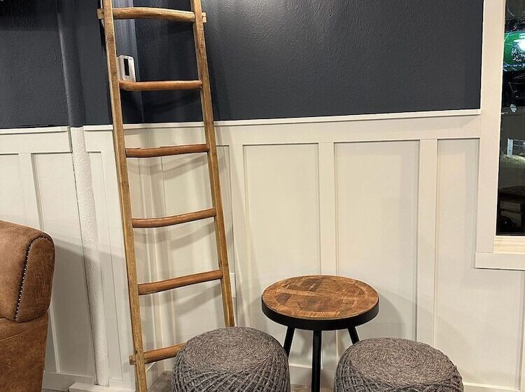 فندق Harbor Winds