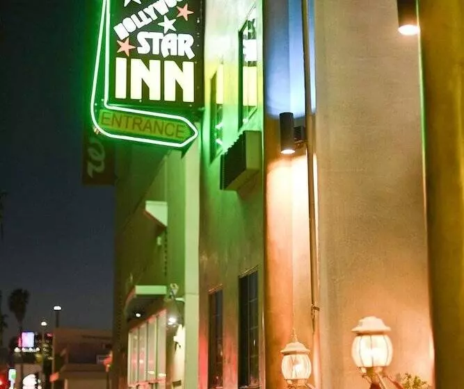 هتل Hollywood Stars Inn
