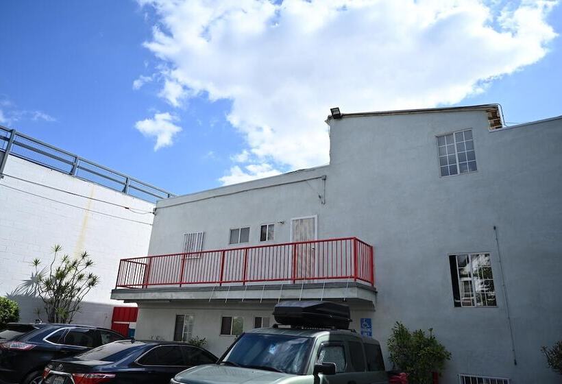 فندق Hollywood Stars Inn