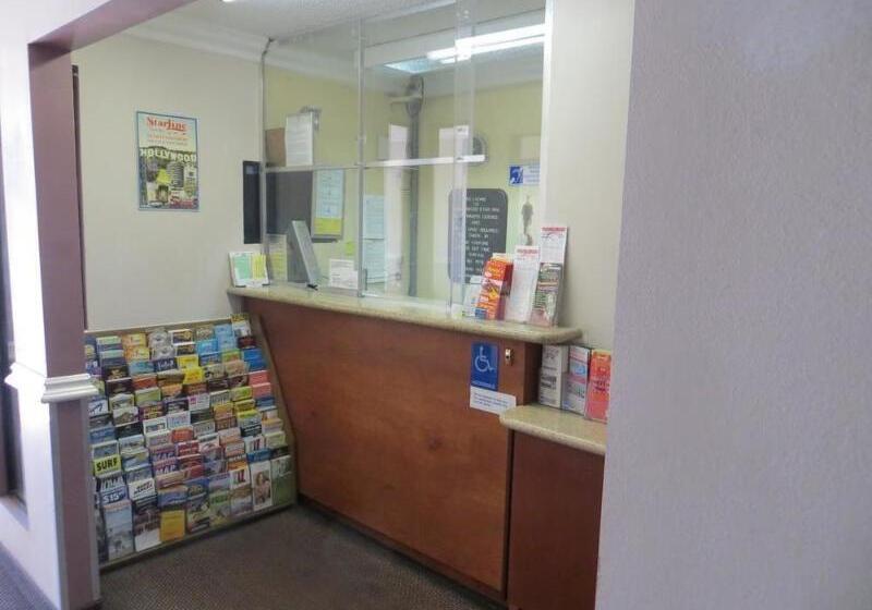 فندق Hollywood Stars Inn