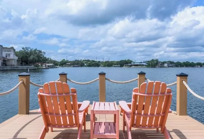 酒店 Horseshoe Bay Resort