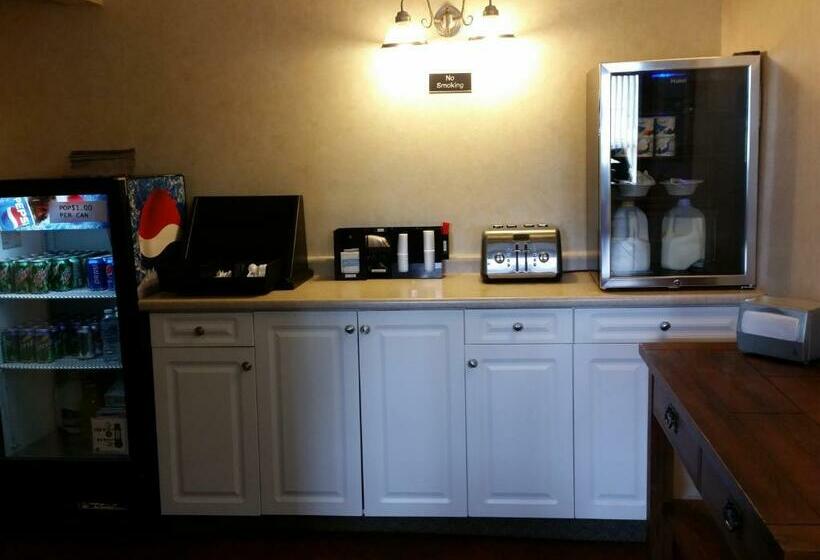 هتل Knights Inn Sandusky