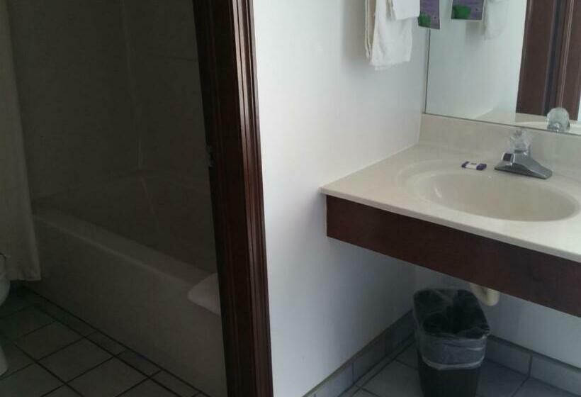 هتل Knights Inn Sandusky